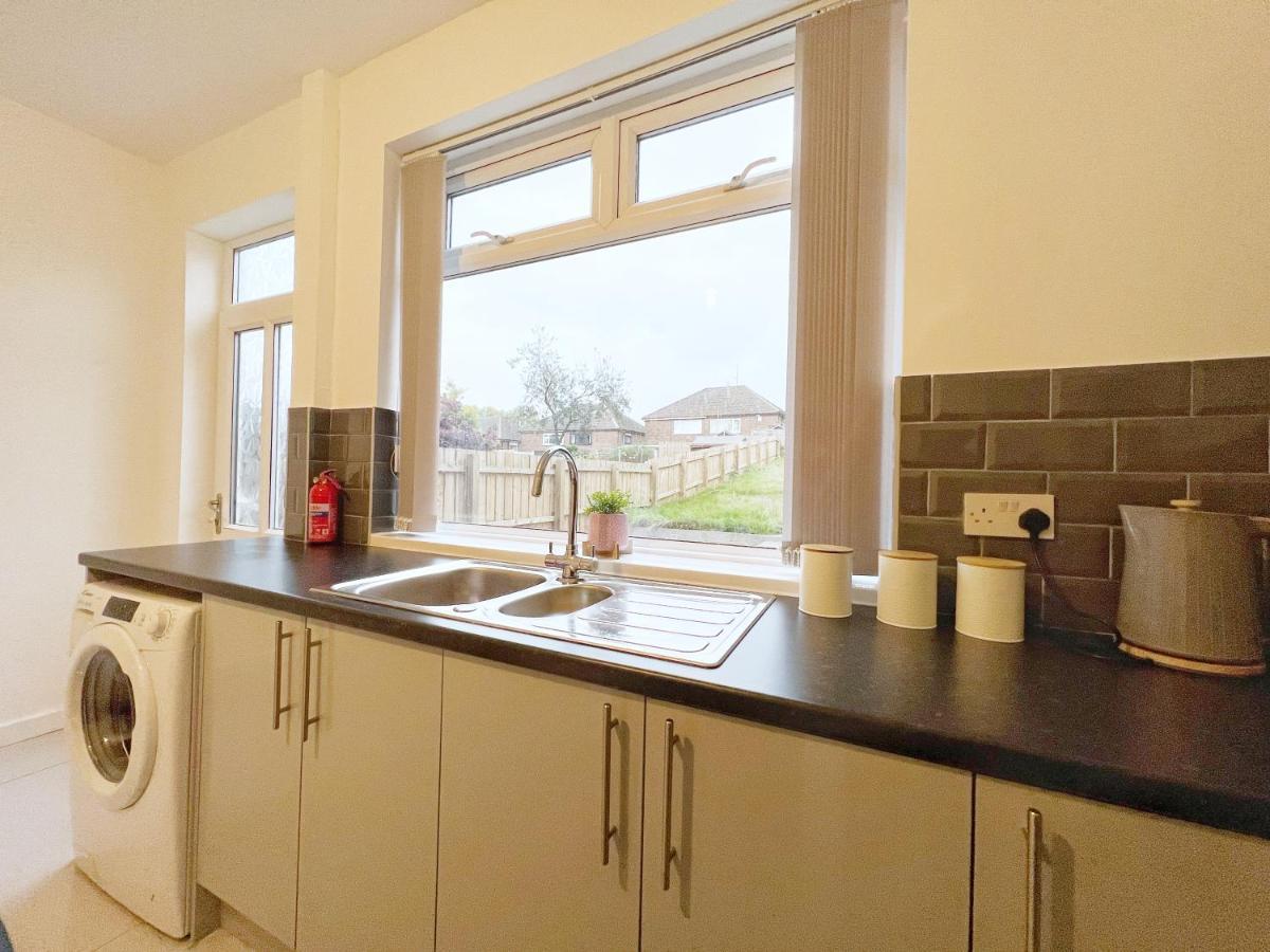 Cheerful 3 Bedroom Home With Netflix And Wi-Fi Middleton  Εξωτερικό φωτογραφία